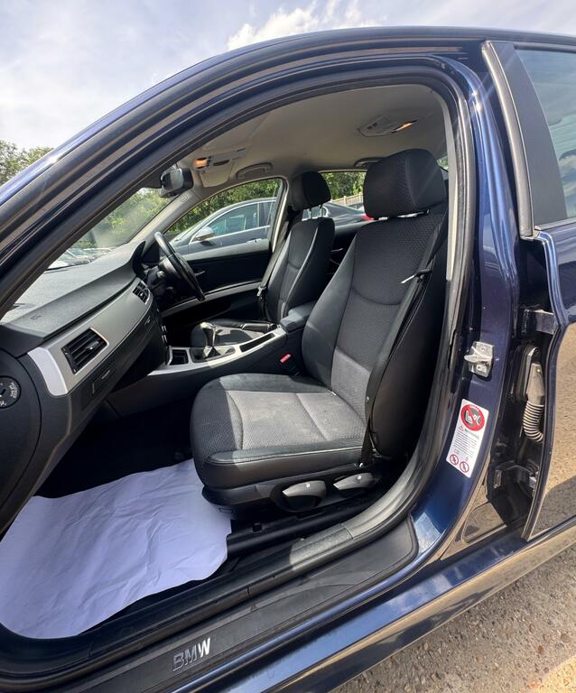 BMW 3 Series 2.0 320D Black #29