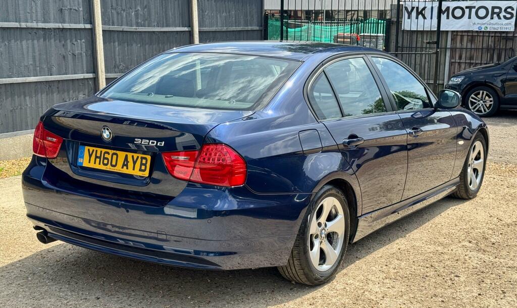 BMW 3 Series Efficientdynamics Blue #4