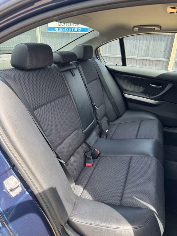 BMW 3 Series 2.0 320D Black #24