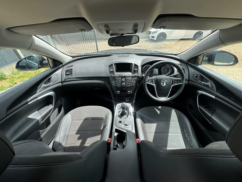 Vauxhall Insignia 2.0 Cdti Exclusiv  #33