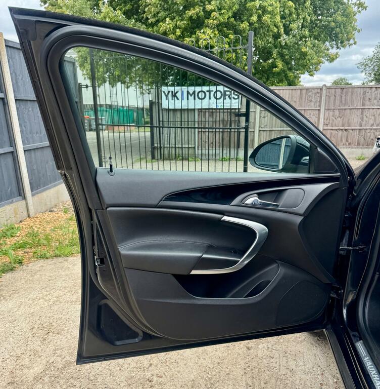 Vauxhall Insignia 2.0 Cdti Exclusiv  #28