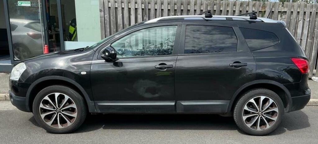 Nissan Qashqai+2 Acenta Black #3
