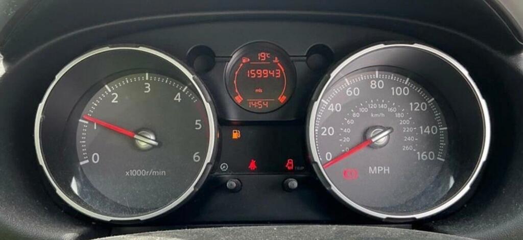 Nissan Qashqai+2 Acenta Black #6