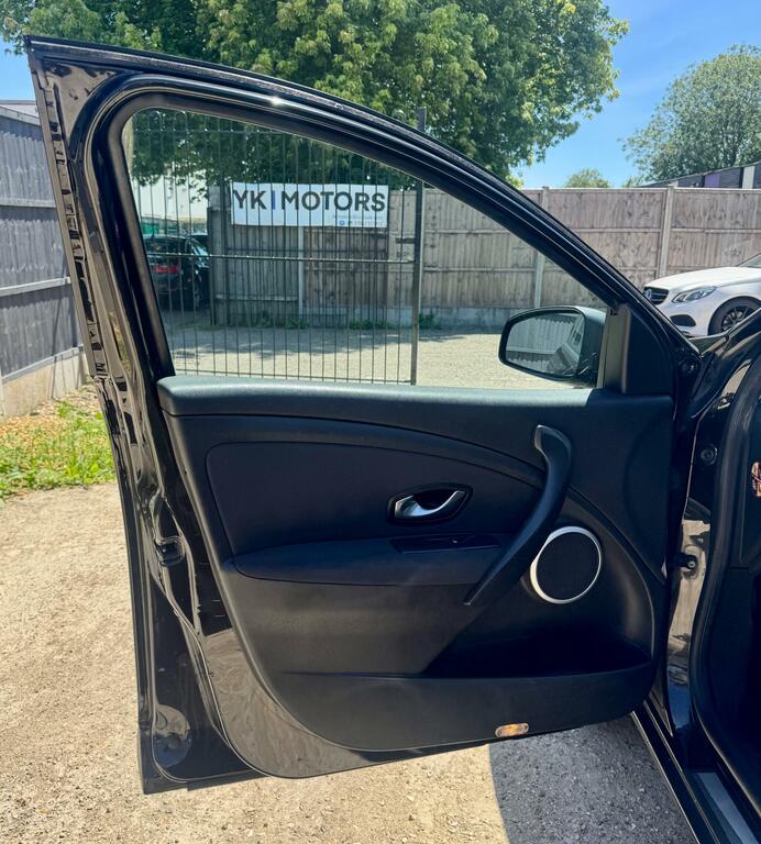Renault Megane 1.5 Dci Dynamique Tomtom Sport Tourer M Black #26