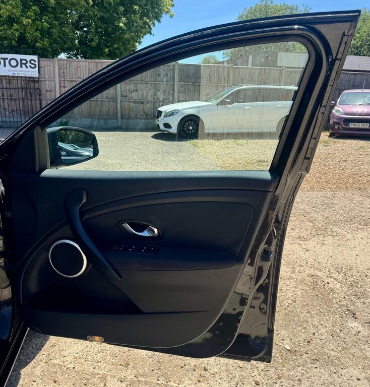 Renault Megane 1.5 Dci Dynamique Tomtom Sport Tourer M Black #15
