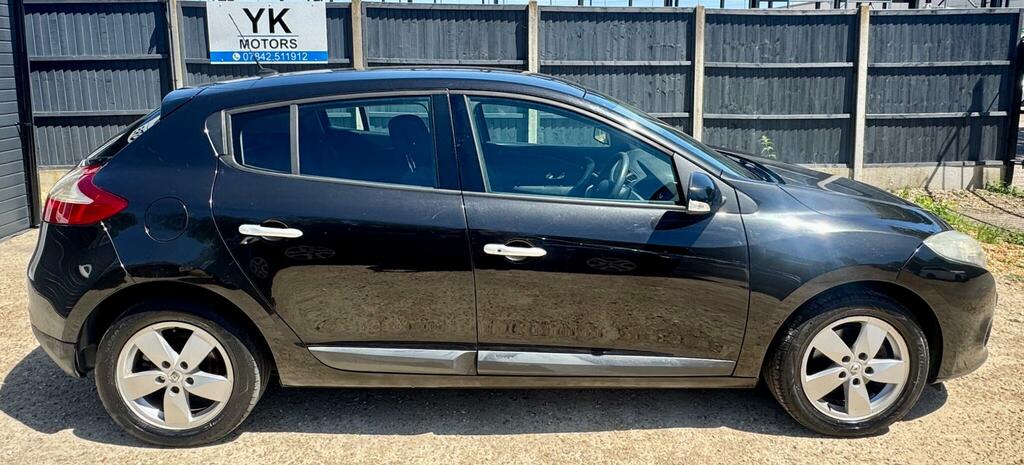 Renault Megane Dynamique Tomtom Black #3