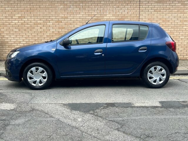 Dacia Sandero 2019 0.9 Tce Essential Hatchback NY68VKF Blue #5