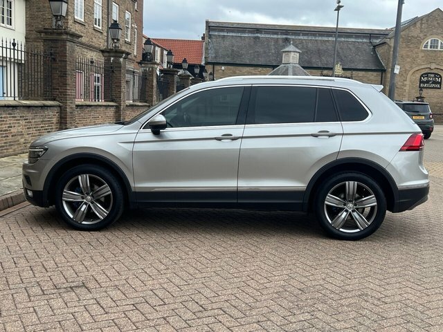 Volkswagen Tiguan 2017 2.0 Tdi Bluemotion Tech Sel Suv Ds GJ17VND Silver #5