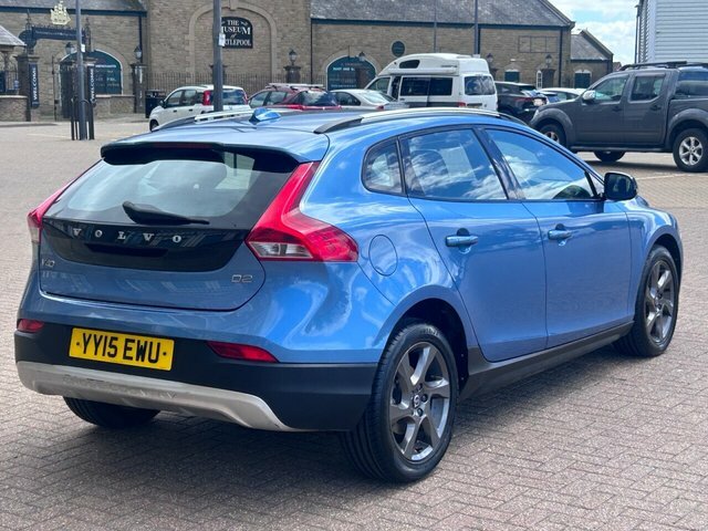 Volvo V40 Cross Country 2015 1.6 D2 Lux Nav Hatchback Eu YY15EWU Blue #4