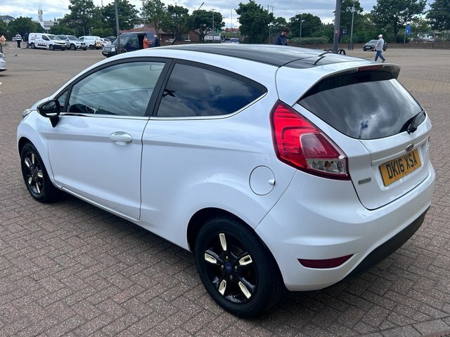 Ford Fiesta 2016 1.0T Ecoboost Zetec White Edition Hatchback 3 DK16XSA White #6