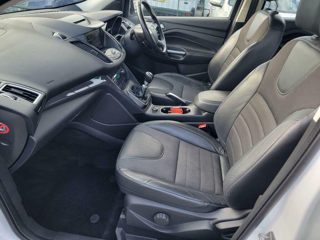 Ford Kuga Hatchback Blue #24