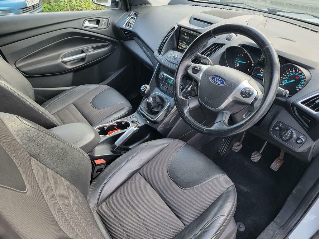 Ford Kuga Hatchback Blue #12