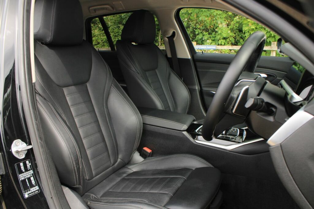 BMW 3 Series 2.0 320D Mht Sport Touring Euro 6 Ss - YC70HHV Black #4