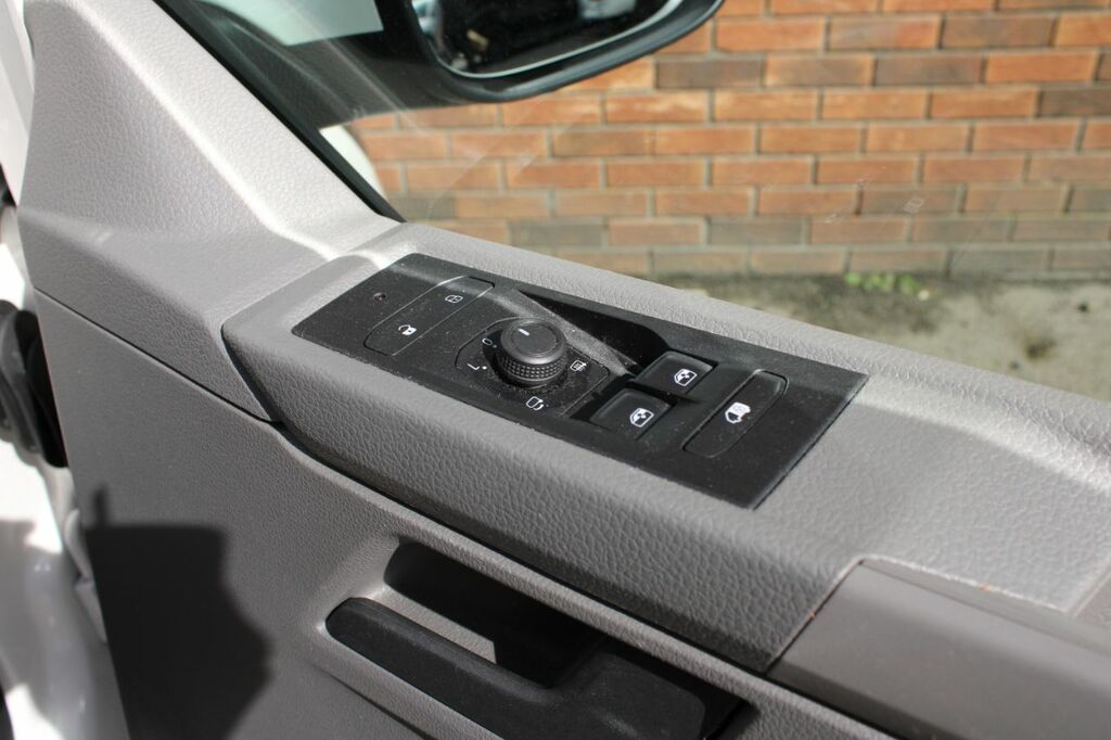 Volkswagen Transporter 6 U7352 Ulez Grey #28