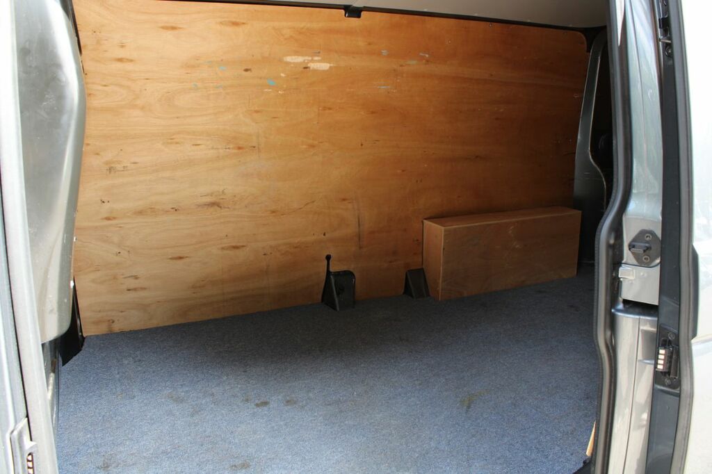 Volkswagen Transporter Combi Blue #9