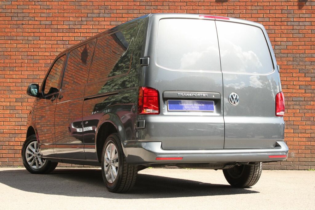 Volkswagen Transporter 2.0 Tdi T30 Highline Fwd Lwb Euro 6 Ss Grey #3