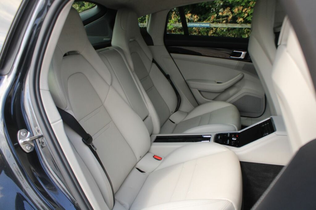 Porsche Panamera 4 E-hybrid  #11