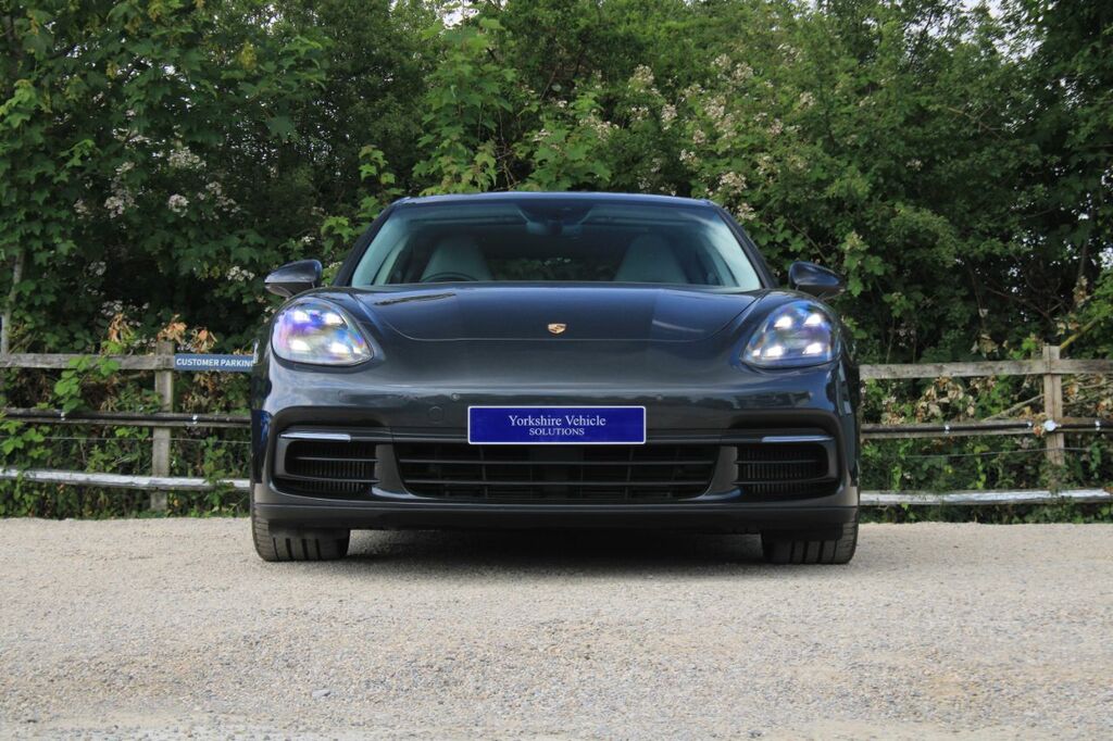Porsche Panamera 4 E-hybrid  #49