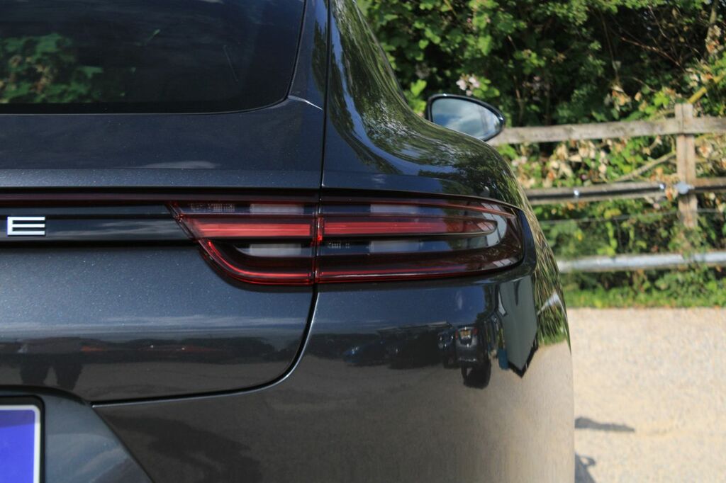 Porsche Panamera 4 E-hybrid  #48