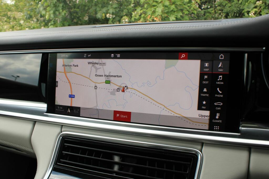 Porsche Panamera 4 E-hybrid  #27