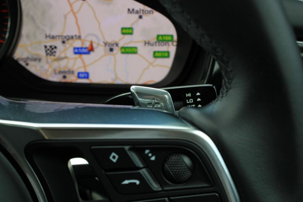 Porsche Panamera 4 E-hybrid  #42