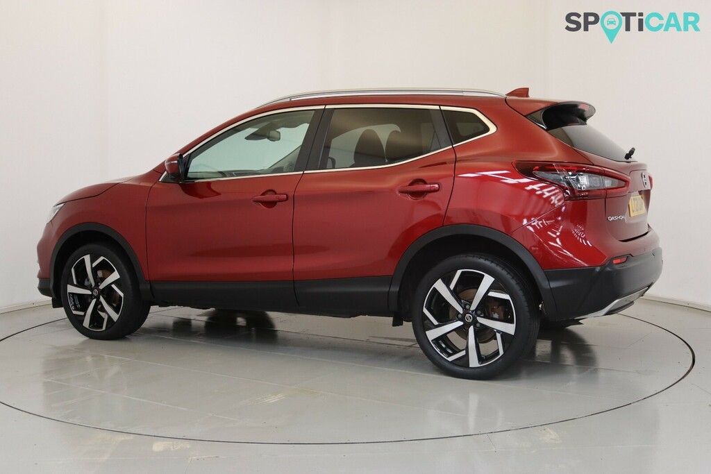 Nissan Qashqai N-motion Dig-t S-a LT21GWP Red #6