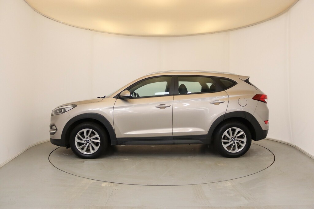 Hyundai Tucson 1.6L Se White #5