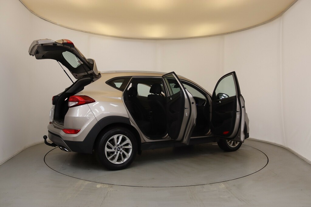 Hyundai Tucson 1.6L Se White #21