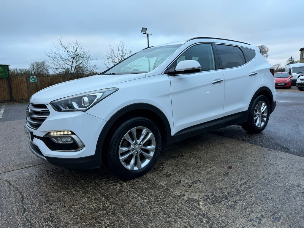 Hyundai Santa Fe 2.2 Crdi Blue Drive Premium 5 Seats White #3