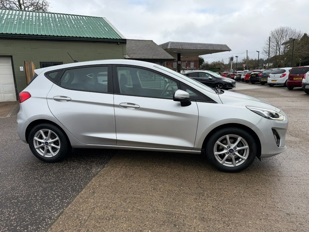 Ford Fiesta 1.1 Zetec AR19FOM Silver #2
