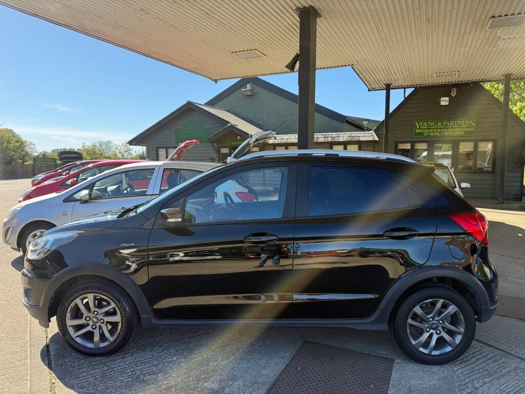 Ford KA+ 1.2 85 Active DX19FCM Black #3