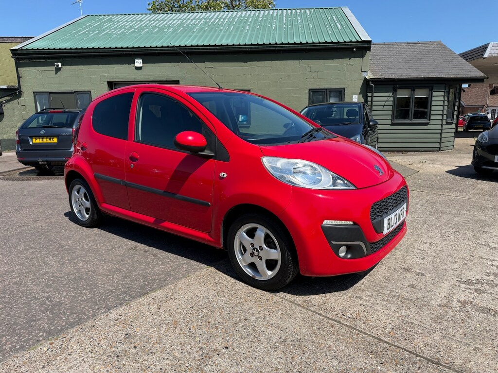 Peugeot 107 1.0 Allure 2-Tronic Red