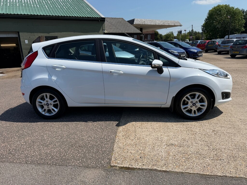 Ford Fiesta 1.0 Ecoboost Zetec White #2