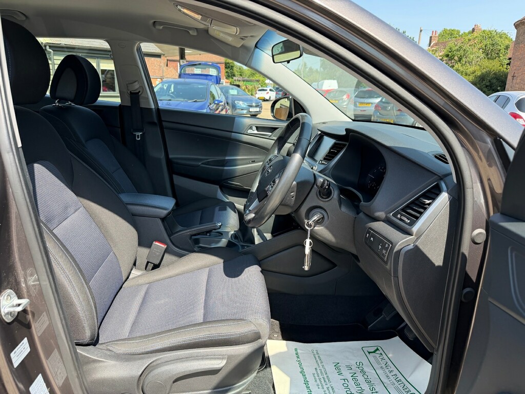 Hyundai Tucson 1.6 Gdi Blue Drive Se Nav 2Wd Grey #5