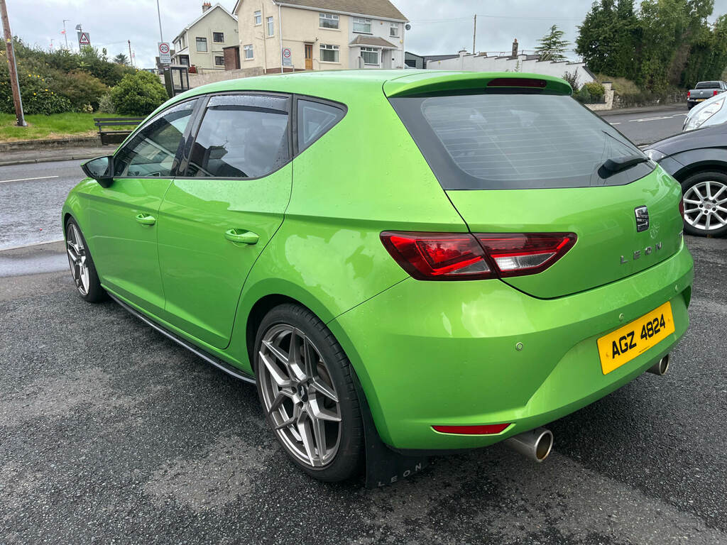 Seat Leon 1.6 Tdi 110 Se Technology Pack Green #6