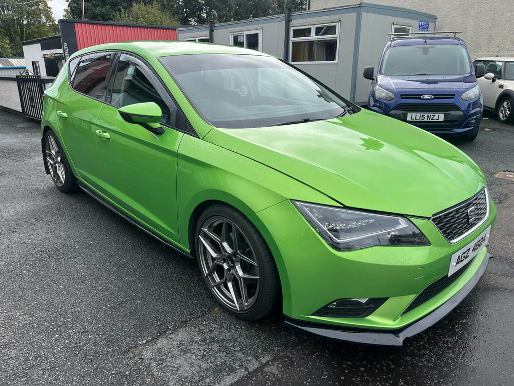 Seat Leon 1.6 Tdi 110 Se Technology Pack Green