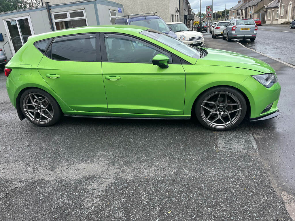 Seat Leon 1.6 Tdi 110 Se Technology Pack Green #2