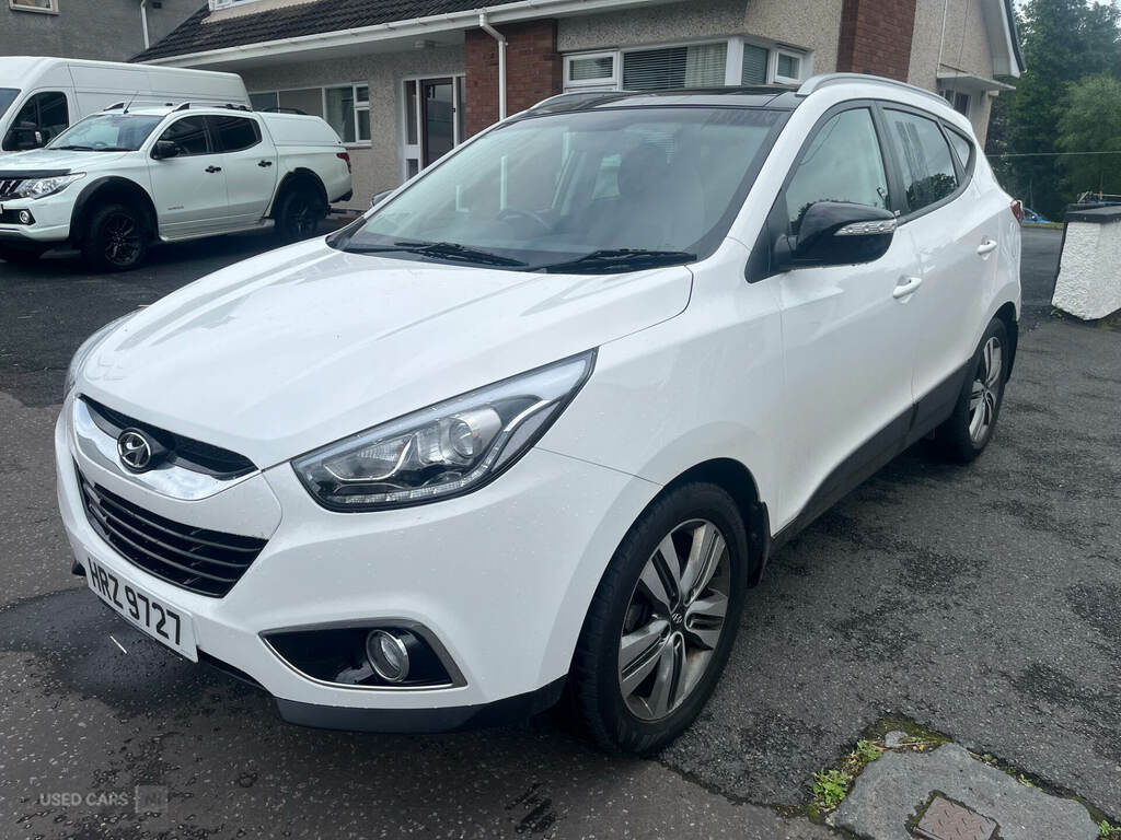 Hyundai Ix35 1.7 Crdi Go 2Wd White #2
