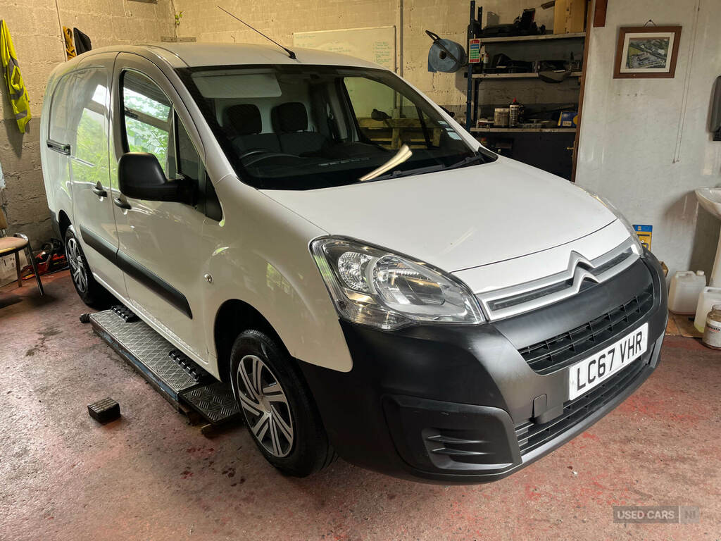 Citroen Berlingo 1.6 Bluehdi 750Kg LX 100Ps White