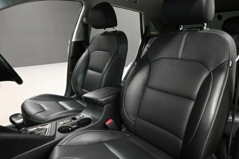 Kia Niro 2 5-Door Red #15