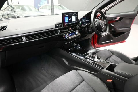 Audi A4 2.0 A4 Black Red #5