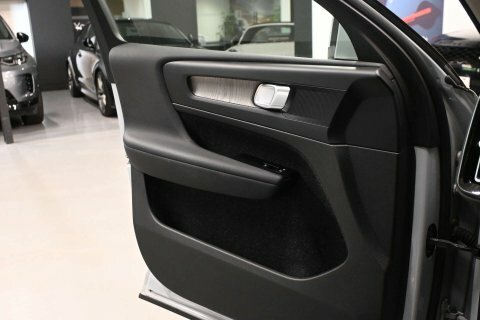 Volvo XC40 R-design Pro, T3 Silver #36