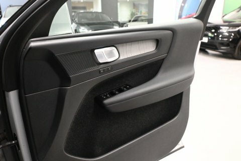 Volvo XC40 R-design Pro, T3 Silver #24