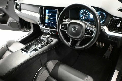 Volvo V60 2.0 V60 R-design Black #5