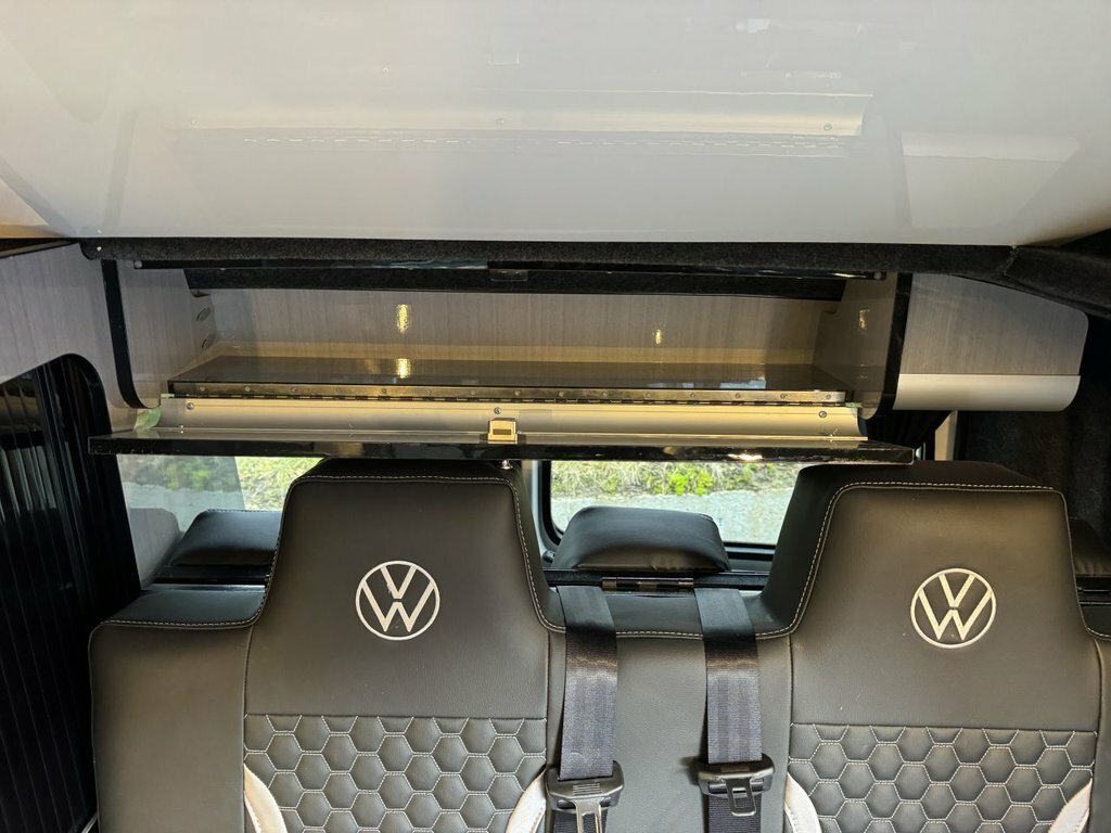 Volkswagen Transporter Highline White #24