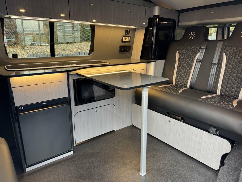 Volkswagen Transporter Highline White #29