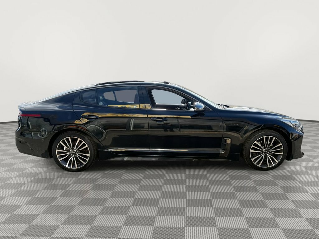 Kia Stinger 2.2L Gt-line S Black #6