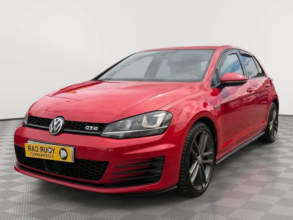 Volkswagen Golf 2L Gtd SA16FZC Red #4