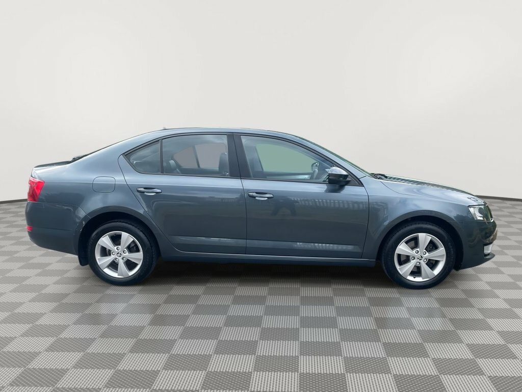 Skoda Octavia 1.4L Se L Grey #5