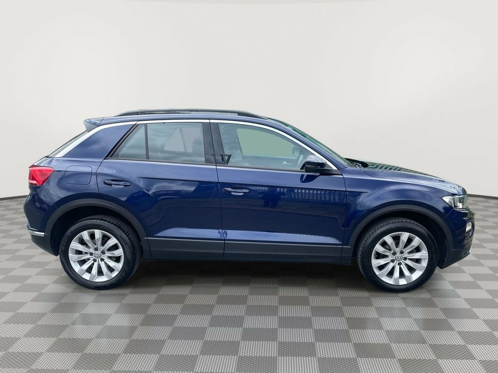 Volkswagen T-Roc 1.5L Se YH19KPE Blue #5